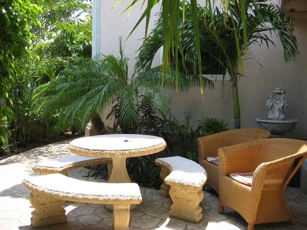 Le Chateau Ocean Villas Oranjestad 4*,